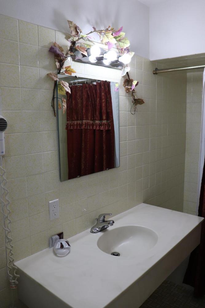 Best Nights Inn - Sparta
